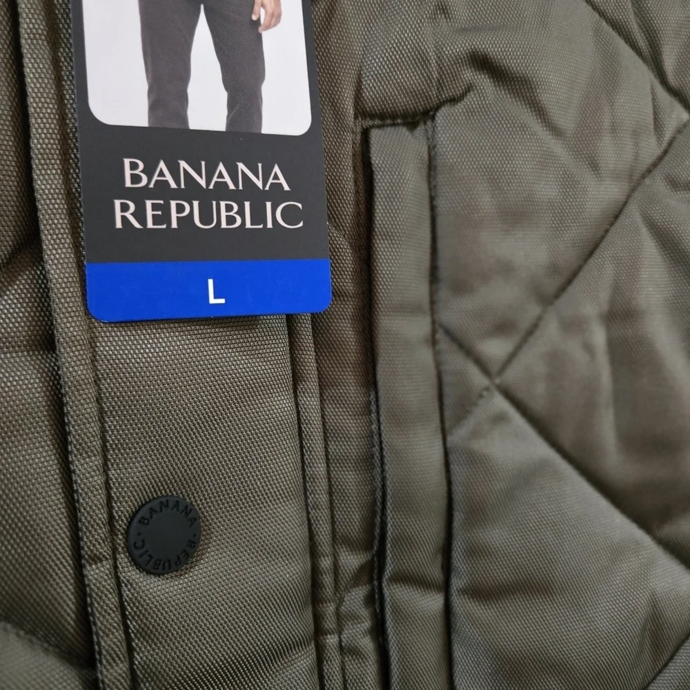 NWT Banana Republic Men’s Quilted Bomber Jacket, Green